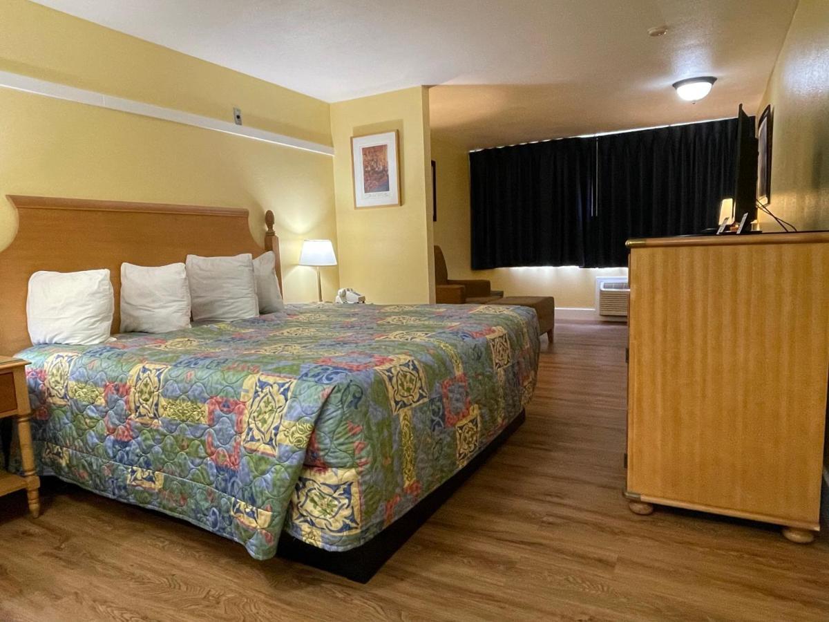Hotel Marina / Seatac 2*
