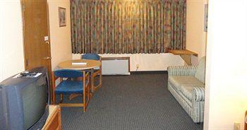 Marina / Seatac Hotel 2*